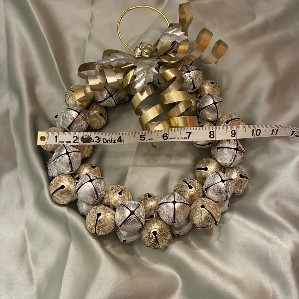 Jingle Bell Wreath Silver Gold Metal 9.5”x13.5” Drop VGUC